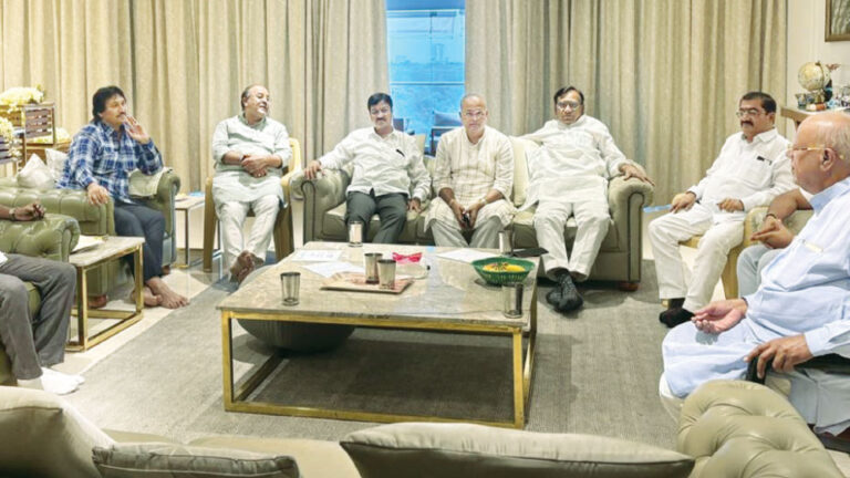 ಬಿಜೆಪಿ ಭಿನ್ನರ ಮೀಟಿಂಗ್, ಗರಿಗೆದರಿದ ರಾಜಕೀಯ ಚಟುವಟಿಕೆ