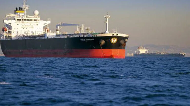 ಭಾರತೀಯರಿಗೆ ಸೇರಿದ ಹಡಗುಗಳ ಮೇಲೆ ನಿರ್ಬಂಧ ವಿಧಿಸಿದ ಅಮೆರಿಕ