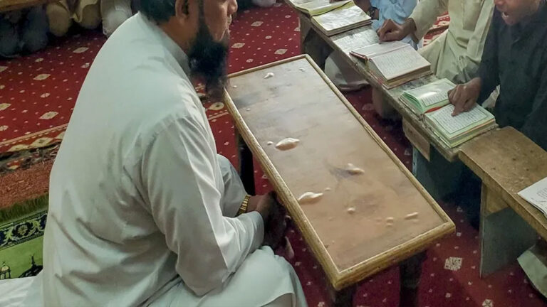 ಮಧ್ಯಪ್ರದೇಶದಲ್ಲಿ ಬಲವಂತವಾಗಿ ನೂರಾರು ಹಿಂದೂ ಮಕ್ಕಳ ಮತಾಂತರ