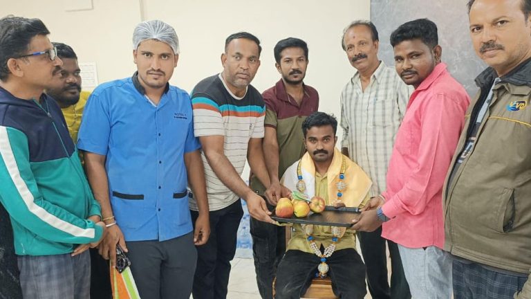 ಹೋಟೆಲ್‌ನಲ್ಲಿ ಸಿಕ್ಕಿದ 7 ಲಕ್ಷ ಮೌಲ್ಯದ ಚಿನ್ನದ ಸರ ಹಿಂದಿರುಗಿಸಿ ಪ್ರಾಮಾಣಿಕತೆ ಮೆರೆದ ಸಪ್ಲೇಯ‌ರ್