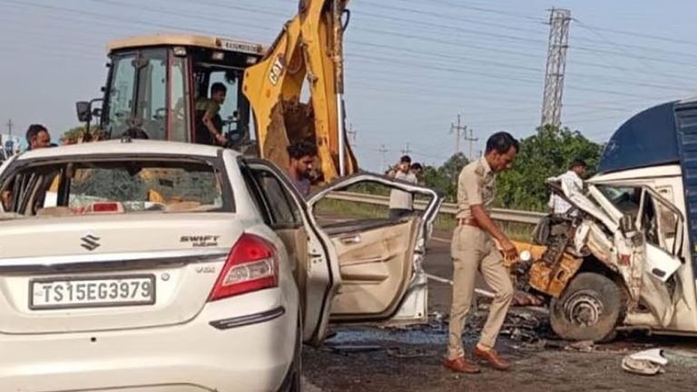 ಬೀದರ್‌ : ಕಾರು-ಕೊರಿಯರ್‌ ವಾಹನದ ನಡುವೆ ಭೀಕರ ಅಪಘಾತ, ನಾಲ್ವರ ದುರ್ಮರಣ