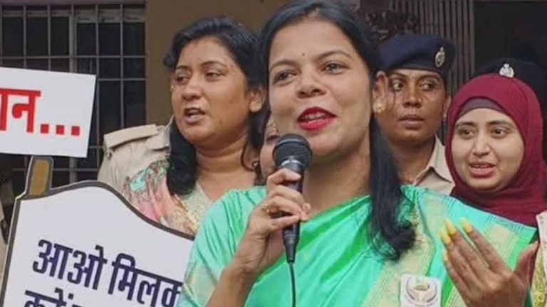 ಬಿಹಾರ ಚುನಾವಣೆ : ಹಾಡಿನ ಮೂಲಕ ಮತದಾನಕ್ಕೆ ಪ್ರೇರಿಪಿಸುತ್ತಿರುವ ಐಎಎಸ್‌‍ ಅಧಿಕಾರಿ