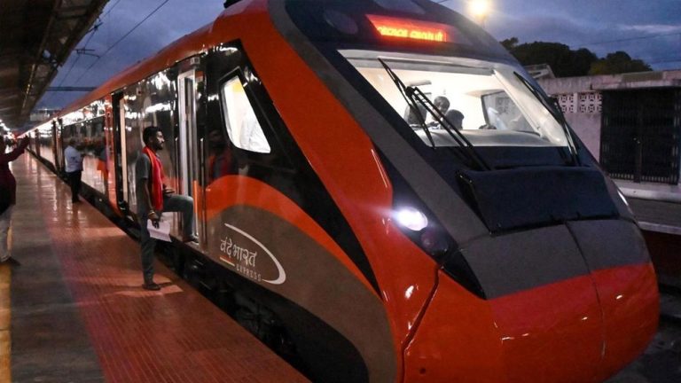 ಬೆಂಗಳೂರು-ಕೊಚ್ಚಿ ವಂದೇ ಭಾರತ್‌ ರೈಲಿನ ವೇಳಾಪಟ್ಟಿ ಪ್ರಕಟ